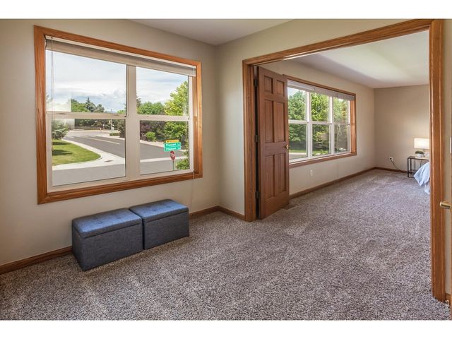 6100 Pheasant Ct, Fort Collins, CO 80525