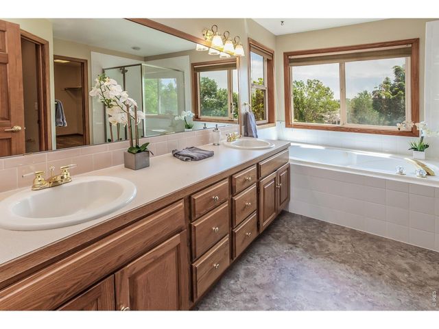6100 Pheasant Ct, Fort Collins, CO 80525