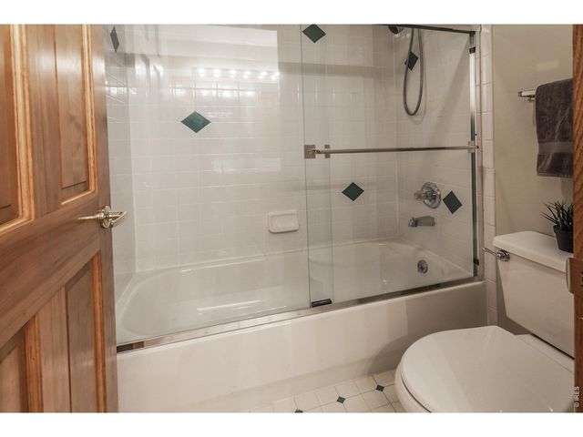 6100 Pheasant Ct, Fort Collins, CO 80525