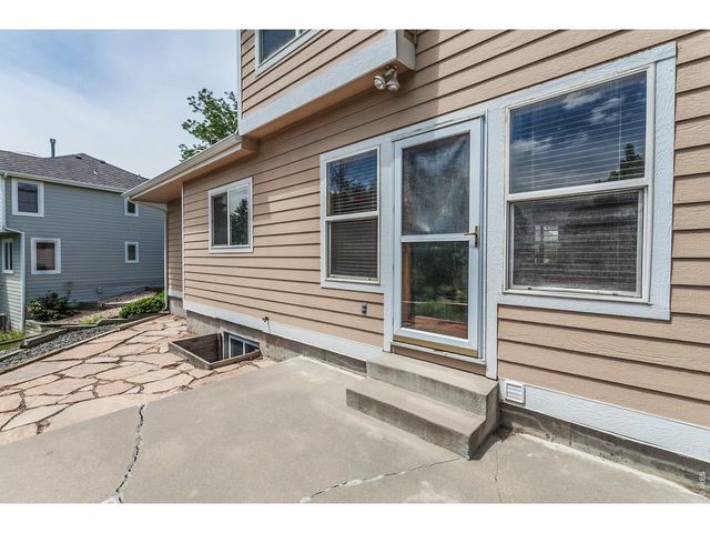 6100 Pheasant Ct, Fort Collins, CO 80525