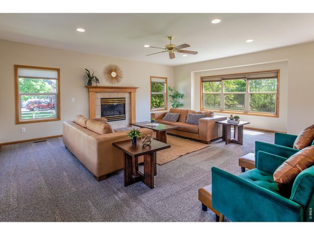 6100 Pheasant Ct, Fort Collins, CO 80525
