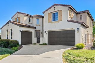 475 Taylor Dr, Oceanside, CA 92056