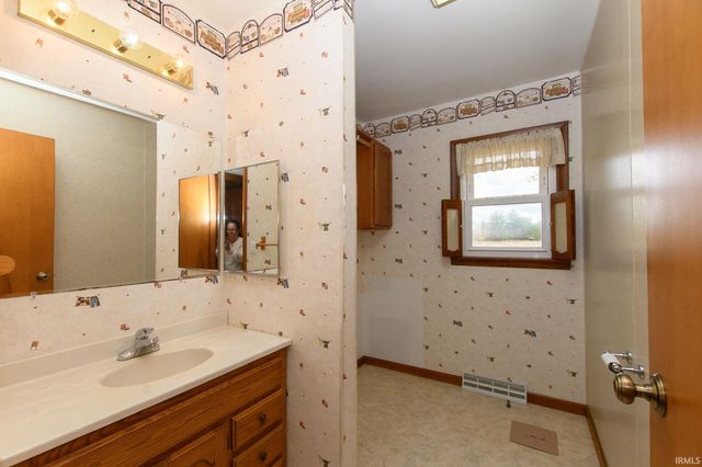 4581 W 250 S, Peru, IN 46970