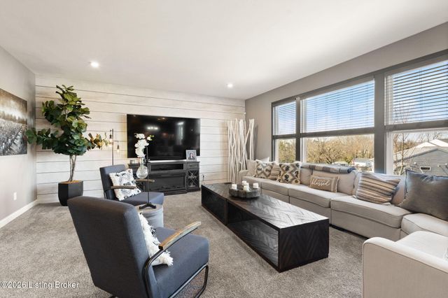 227 Summers Cabin Ln, Shepherdsville, KY 40165