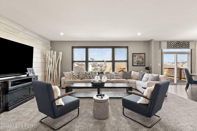 227 Summers Cabin Ln, Shepherdsville, KY 40165