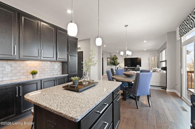 227 Summers Cabin Ln, Shepherdsville, KY 40165