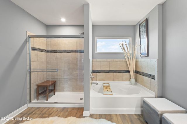 227 Summers Cabin Ln, Shepherdsville, KY 40165