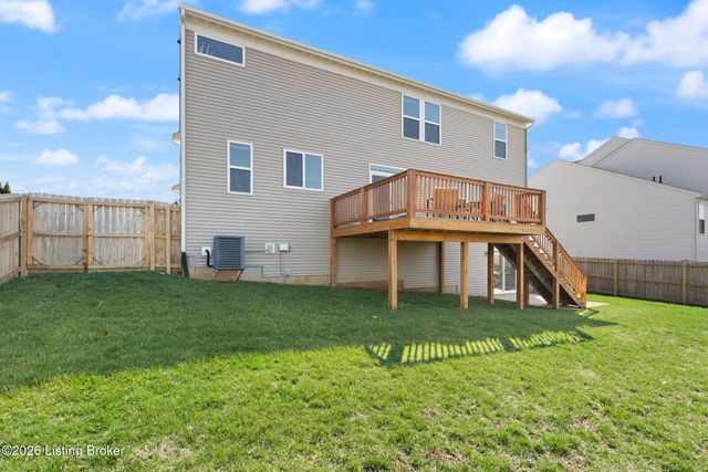 227 Summers Cabin Ln, Shepherdsville, KY 40165