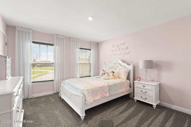 227 Summers Cabin Ln, Shepherdsville, KY 40165