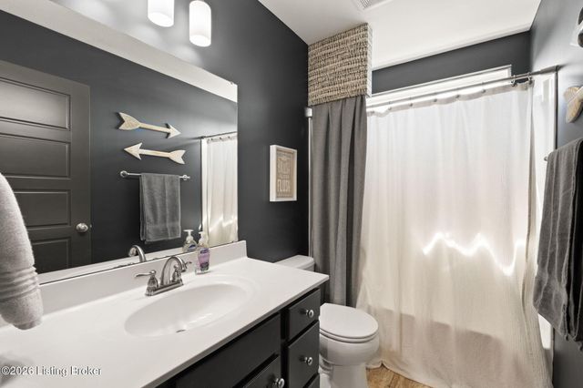 227 Summers Cabin Ln, Shepherdsville, KY 40165