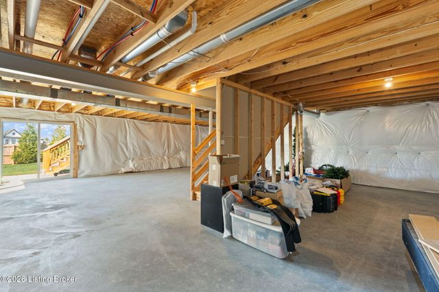 227 Summers Cabin Ln, Shepherdsville, KY 40165