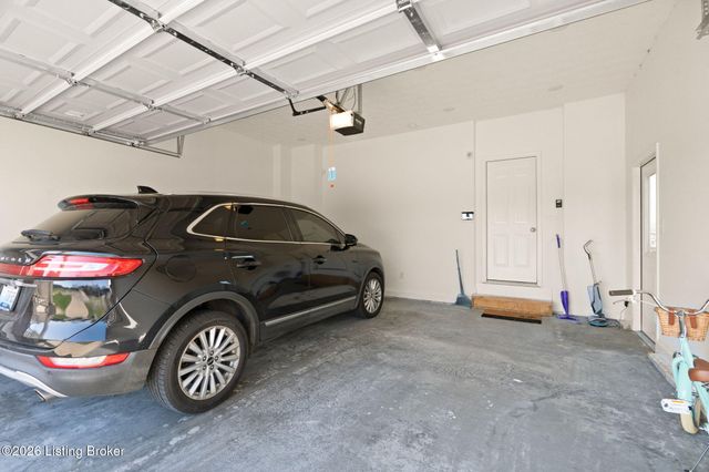 227 Summers Cabin Ln, Shepherdsville, KY 40165