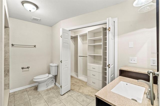 6601 N ELIZABETH STREET, Tampa, FL 33604