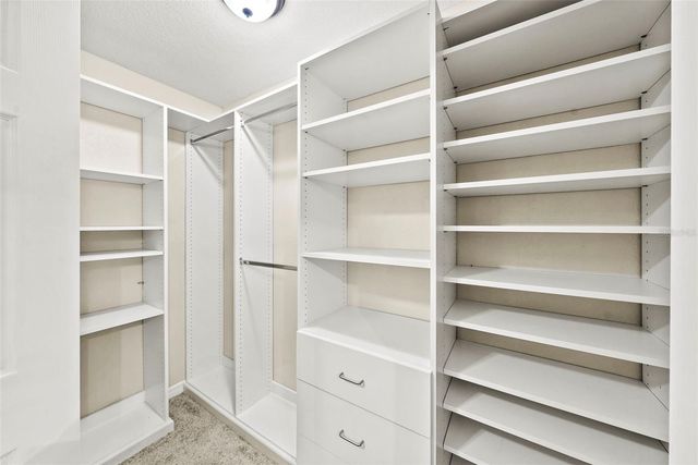 6601 N ELIZABETH STREET, Tampa, FL 33604