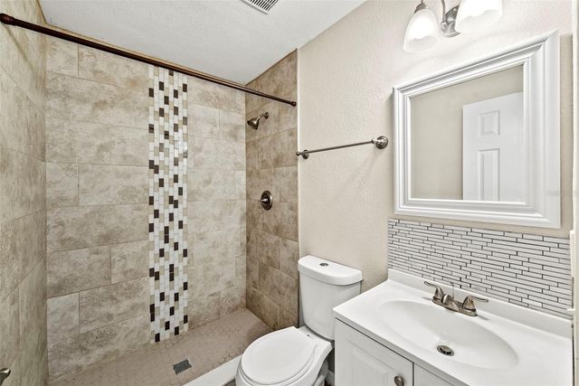 6601 N ELIZABETH STREET, Tampa, FL 33604