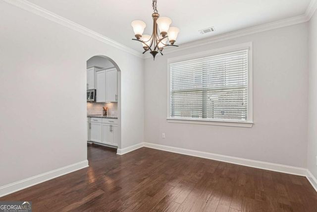 330 La Perla Drive, Sugar Hill, GA 30518