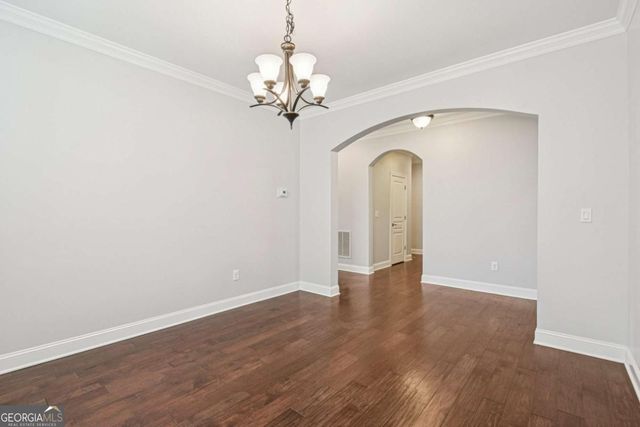 330 La Perla Drive, Sugar Hill, GA 30518