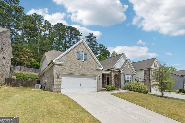 330 La Perla Drive, Sugar Hill, GA 30518