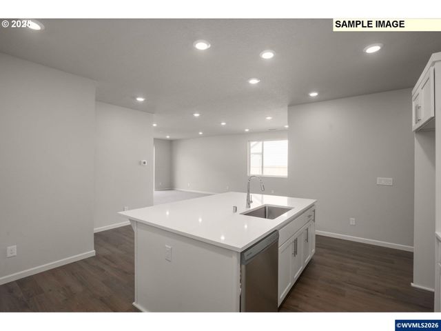 2674 Mt Saint Helens Av SE, Salem, OR 97302