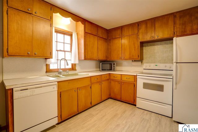 412 N Lincoln Street, Lake Crystal, MN 56055