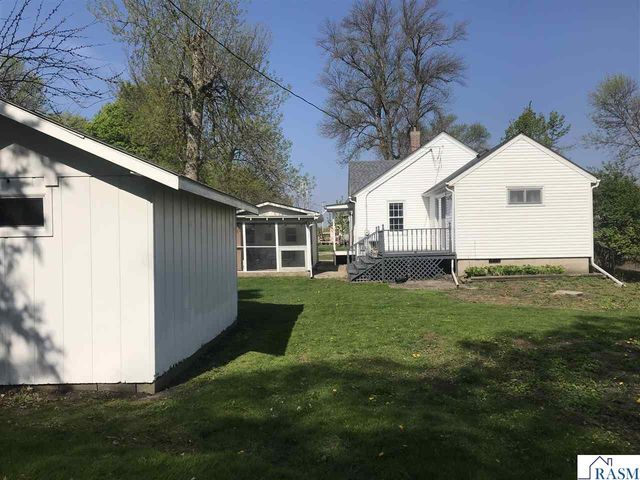 412 N Lincoln Street, Lake Crystal, MN 56055