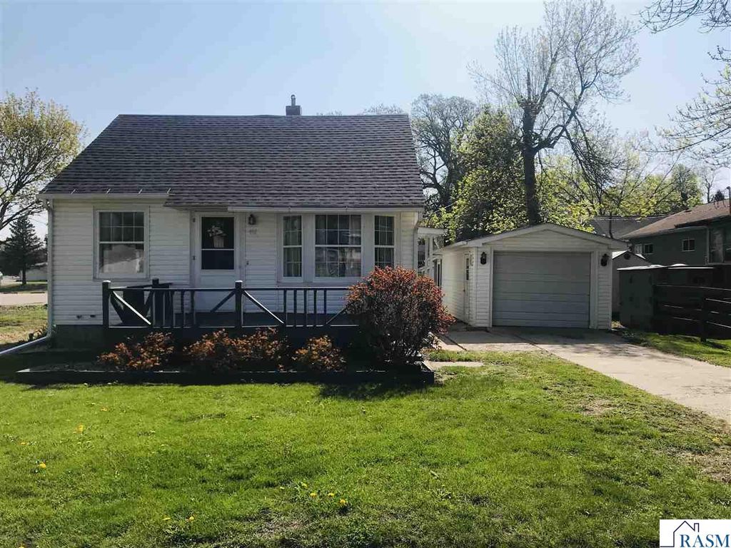 412 N Lincoln Street, Lake Crystal, MN 56055