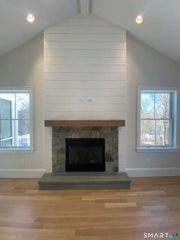 255 Old Woodbury Road, Southbury, CT 06488