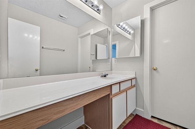 15859 E Park Court, Houston, TX 77082