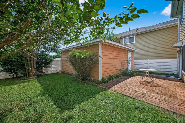 15859 E Park Court, Houston, TX 77082