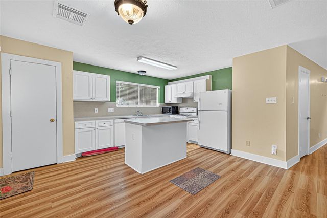 15859 E Park Court, Houston, TX 77082