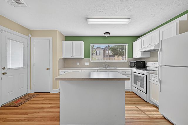 15859 E Park Court, Houston, TX 77082