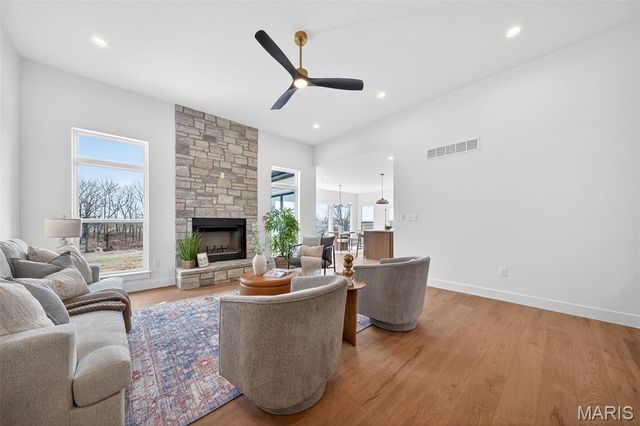 108 Harvest Glen Ct, Old Monroe, MO 63369