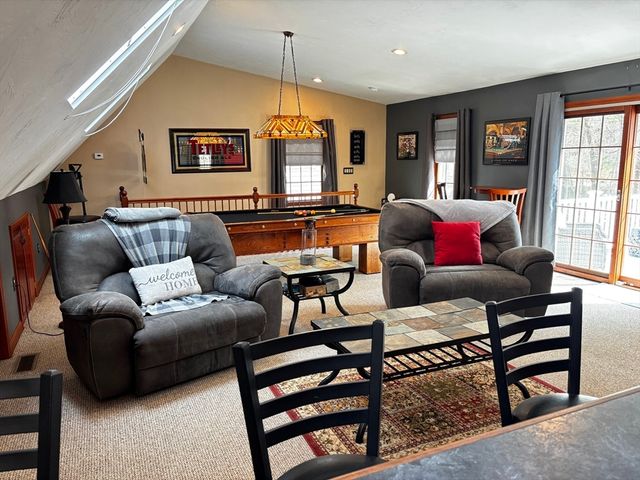 627 School St, Pembroke, MA 02359