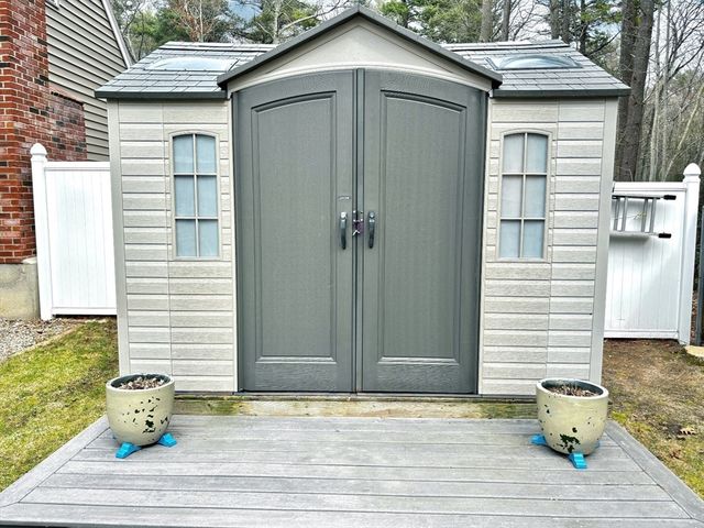 627 School St, Pembroke, MA 02359