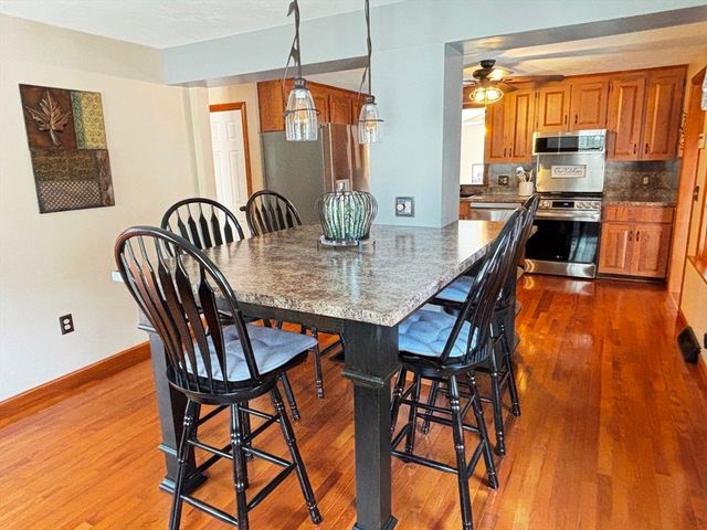 627 School St, Pembroke, MA 02359