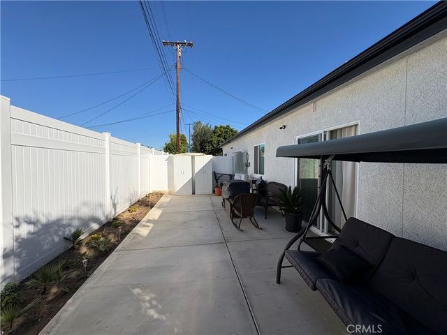 15857 Stare Street, North Hills, CA 91343