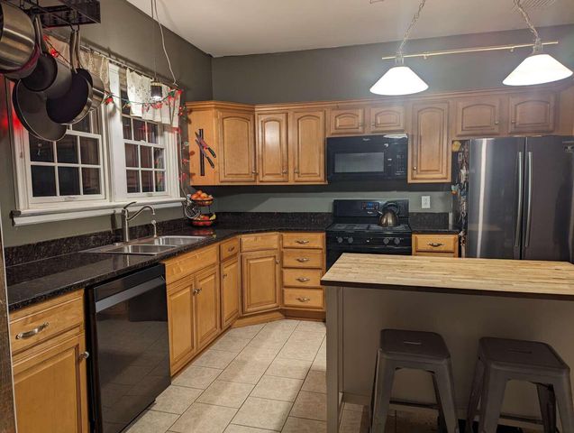 358 Blacks Cross Road, Paris, KY 40361