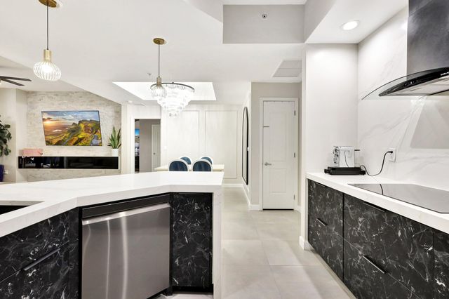 801 S Olive Avenue 1018, West Palm Beach, FL 33401