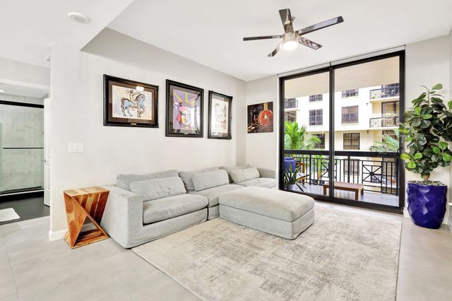 801 S Olive Avenue 1018, West Palm Beach, FL 33401