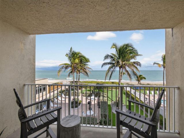 9800 S Ocean Drive 302, Jensen Beach, FL 34957