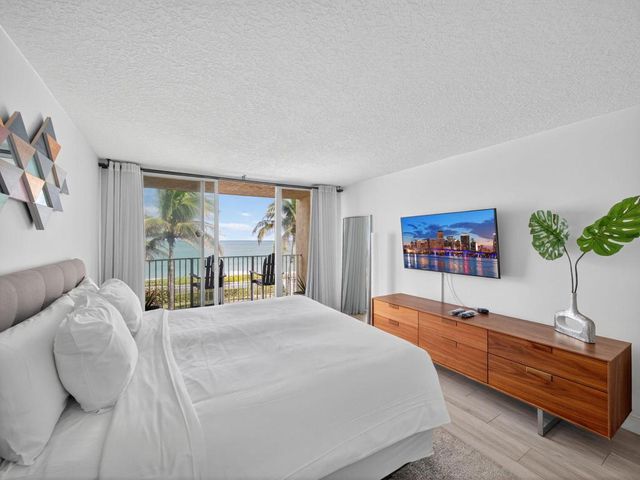 9800 S Ocean Drive 302, Jensen Beach, FL 34957