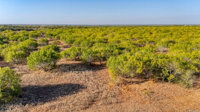 TBD CR 331 W, Jourdanton, TX 78026