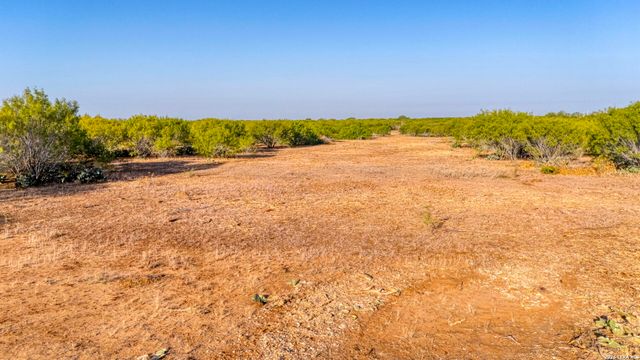 TBD CR 331 W, Jourdanton, TX 78026