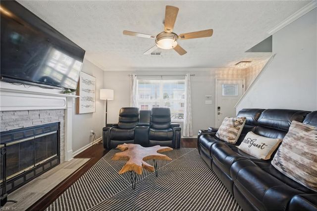 906 Monitor CT, Newport News, VA 23605