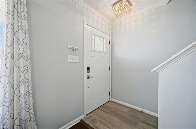 906 Monitor CT, Newport News, VA 23605