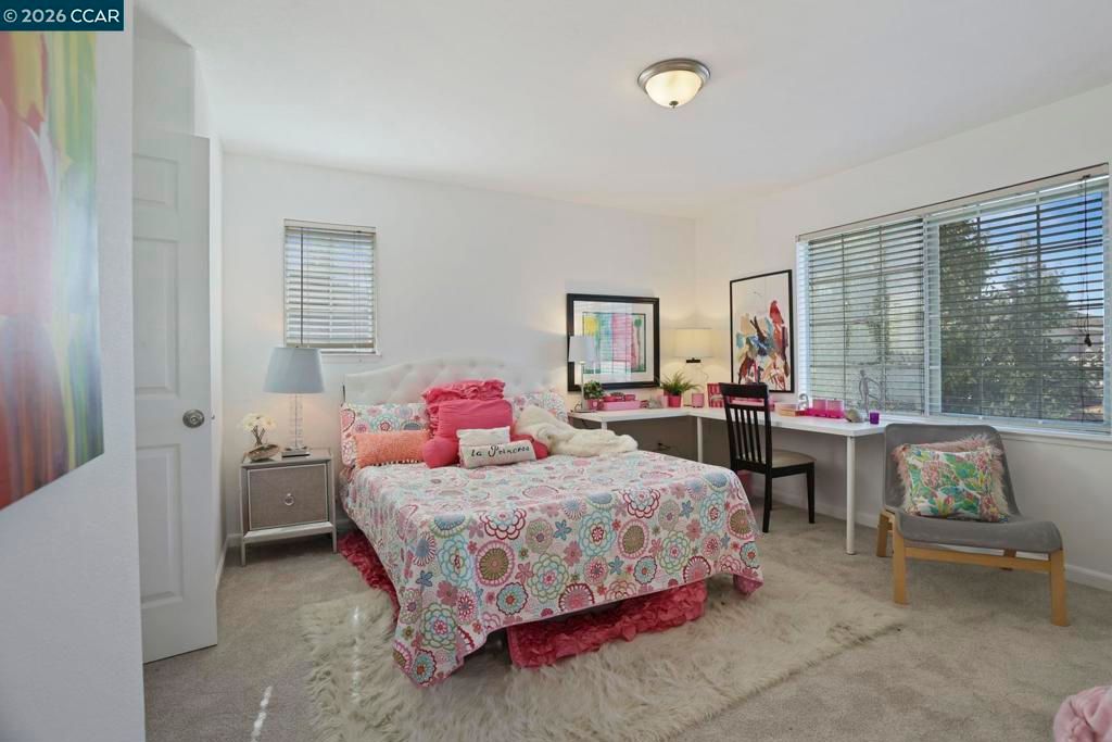 Image 32 of property listing at 5568 Brook Falls Ct, Stockton, CA 95219