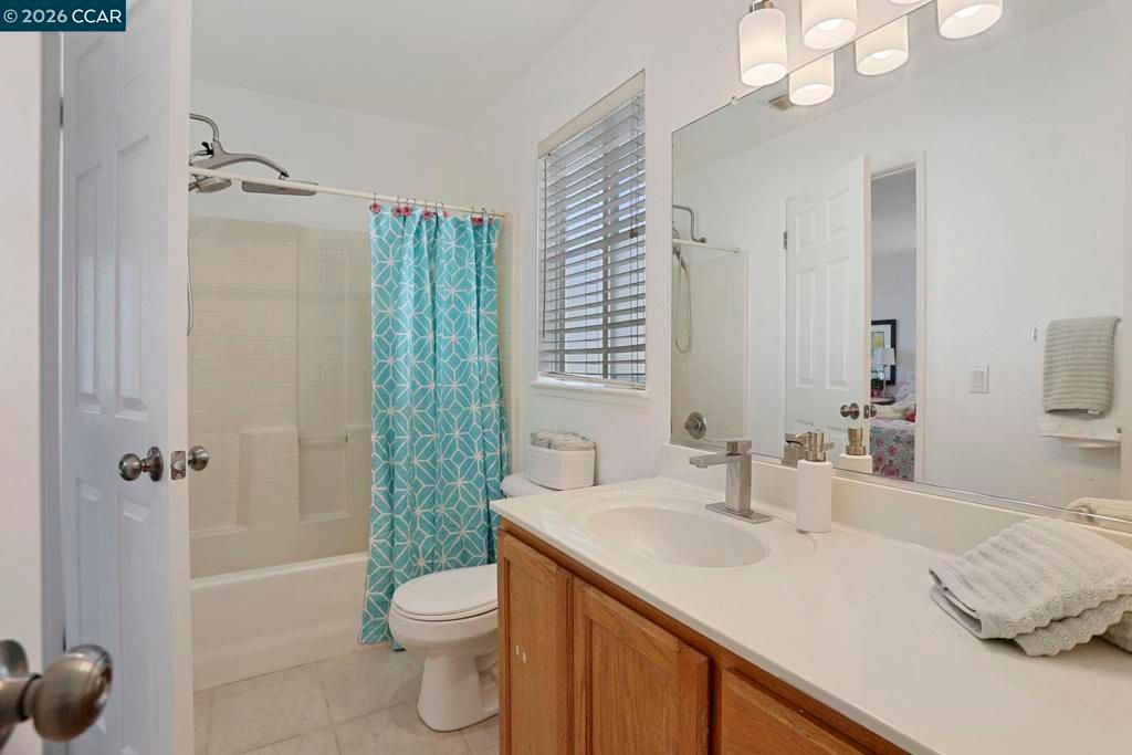 Image 36 of property listing at 5568 Brook Falls Ct, Stockton, CA 95219