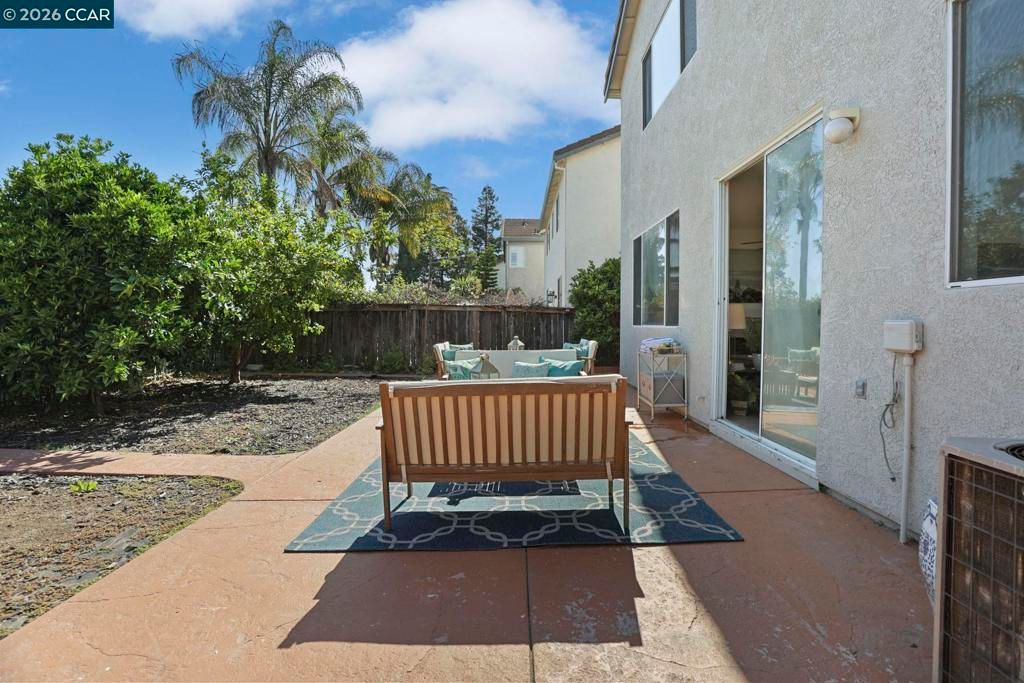 Image 40 of property listing at 5568 Brook Falls Ct, Stockton, CA 95219