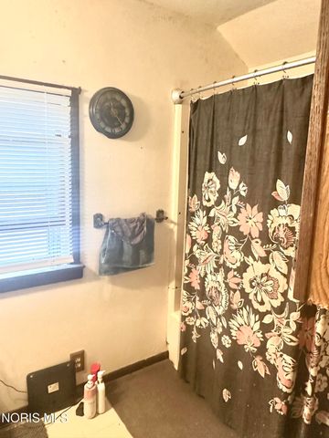 4636 Commonwealth Avenue, Toledo, OH 43612