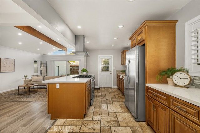 1908 Clark, Long Beach, CA 90815